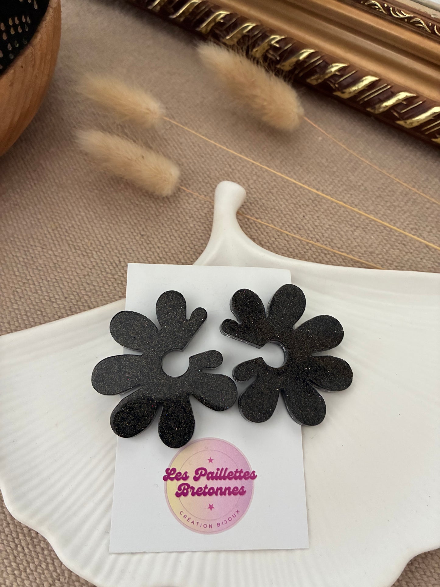 Dailie’s Fleurs noires