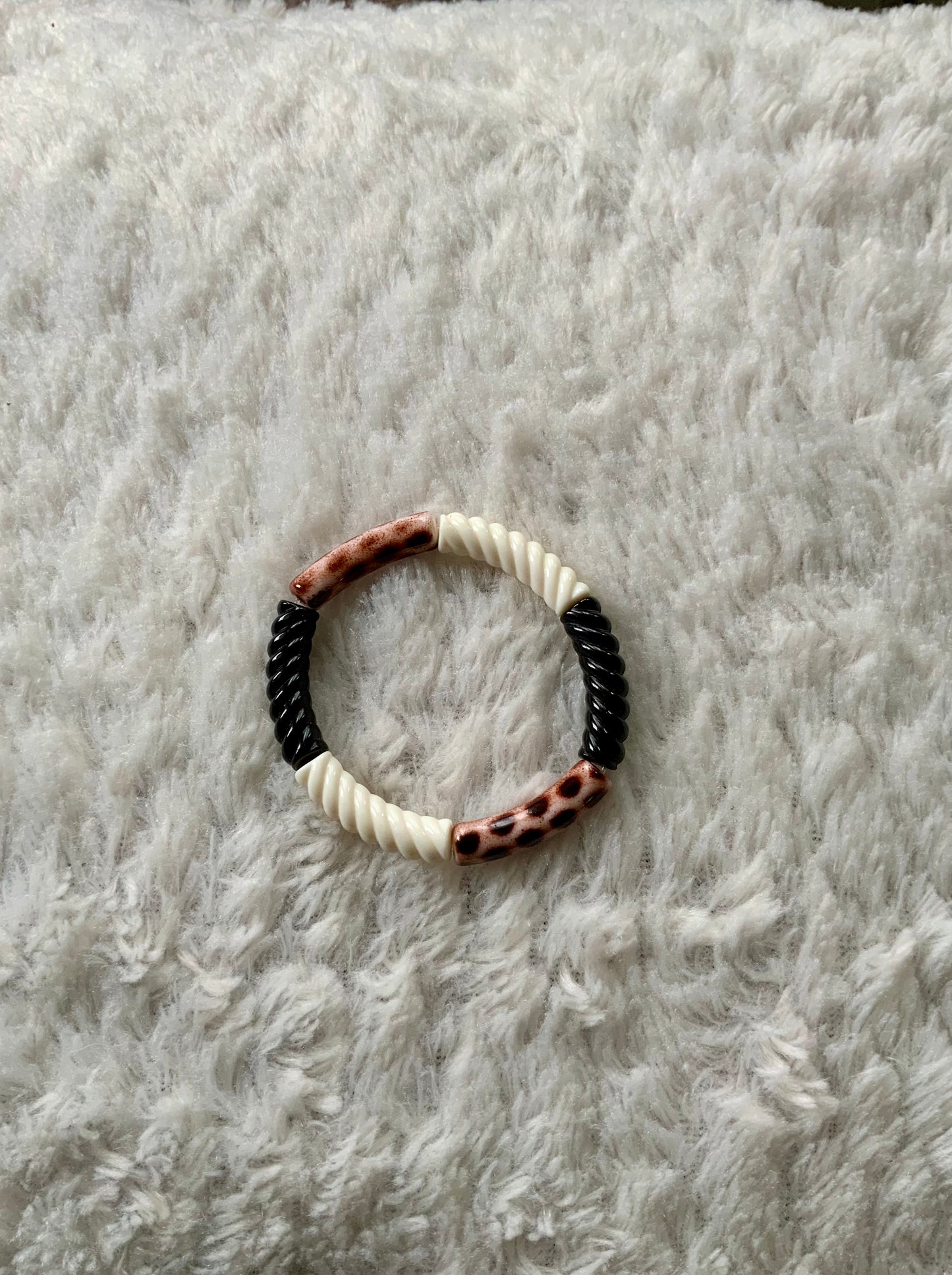 Bracelet Tubes léopard / noir / blanc