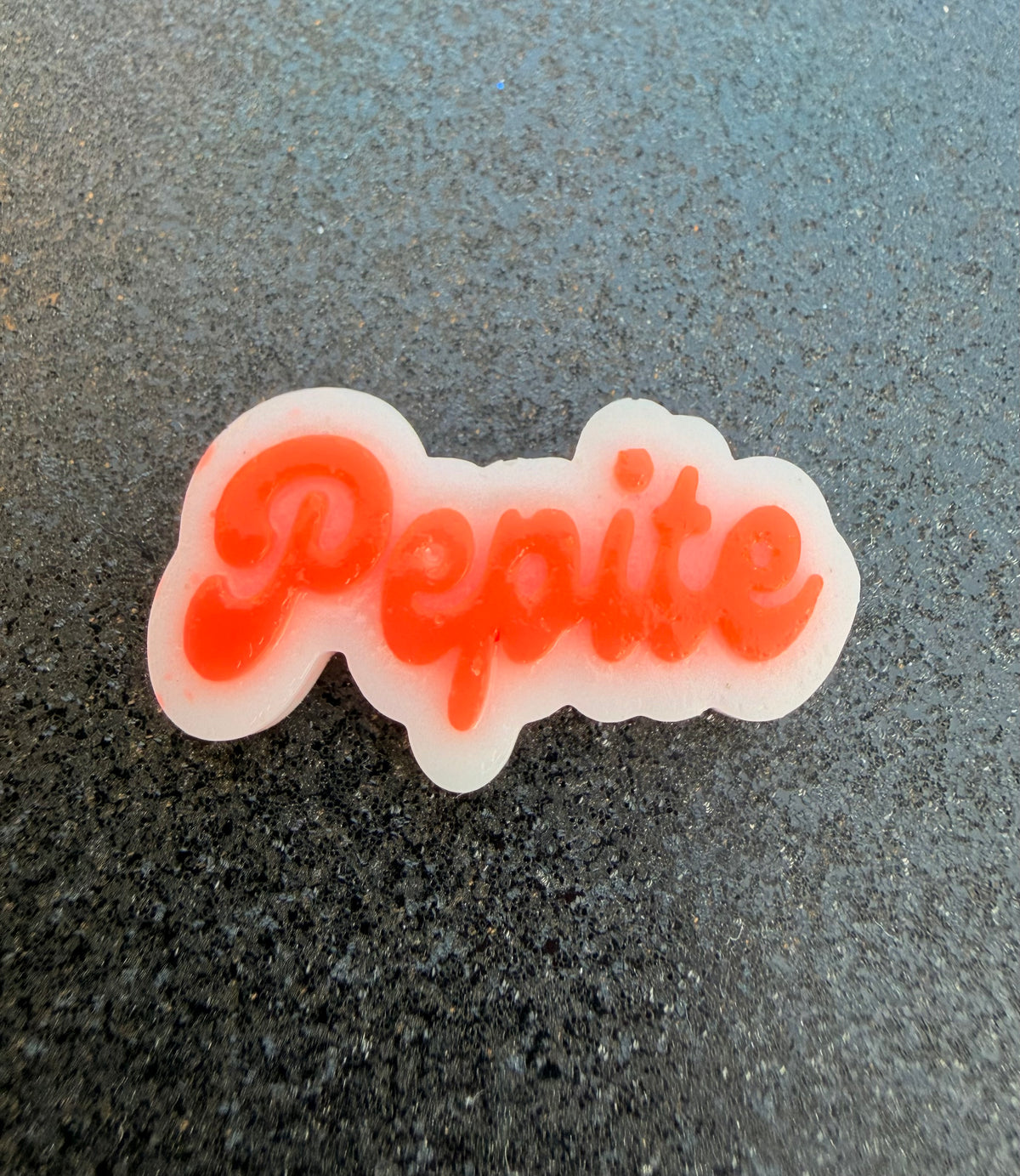 Broche Message