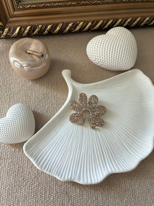 Broche Fleur pailletée
